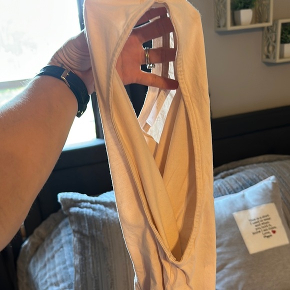 Fabletics women’s tank top - Picture 6 of 6